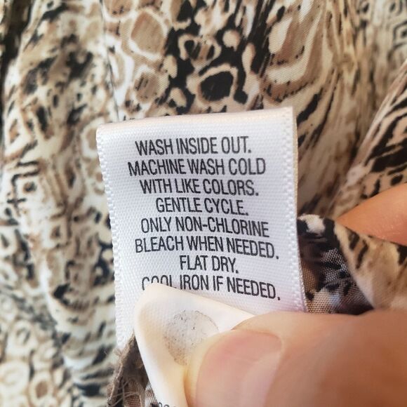 DANA BUCHMAN Quarter-button Short-sleeve Blouse - Picture 8 of 10